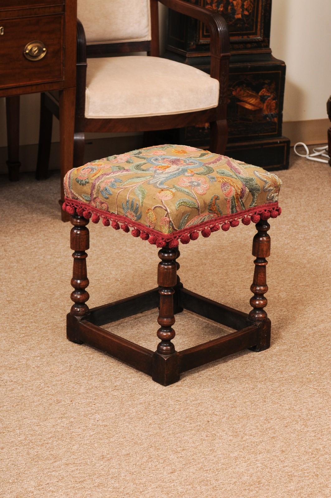 18th Century French LXIII Style Walnut Bench with Crewell Work Upholstery For Sale 5