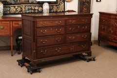 English Early 19th Century Oak Mules Chest with 7 Crossbanded Drawers