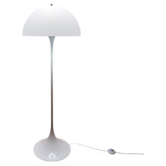 Lampada da terra Panthella di Verner Panton per Louis Poulsen