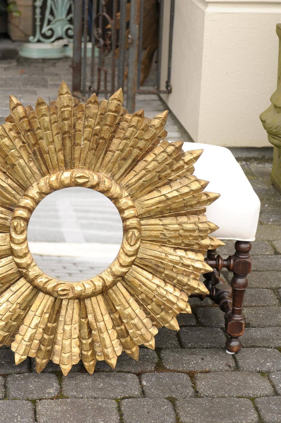 French Large Vintage Giltwood Sunburst Mirror with Sunrays of Variating Sizes 2