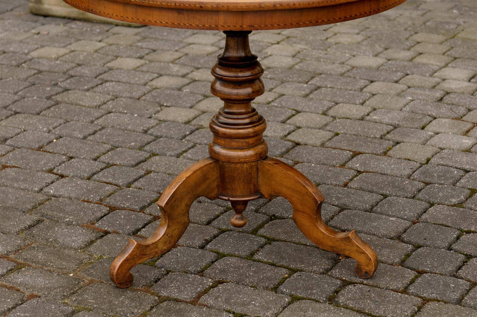 Italian Late 19th Century Round Pedestal Side Table with Cube Parquetry Inlay 2