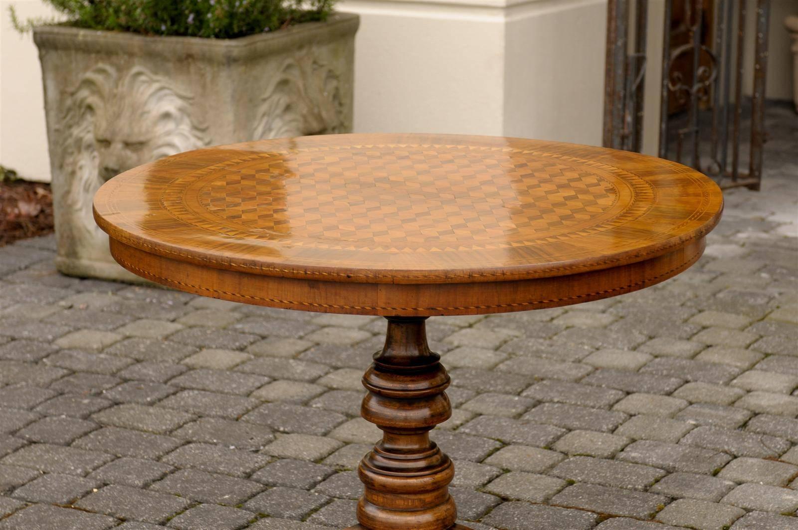 Italian Late 19th Century Round Pedestal Side Table with Cube Parquetry Inlay 1