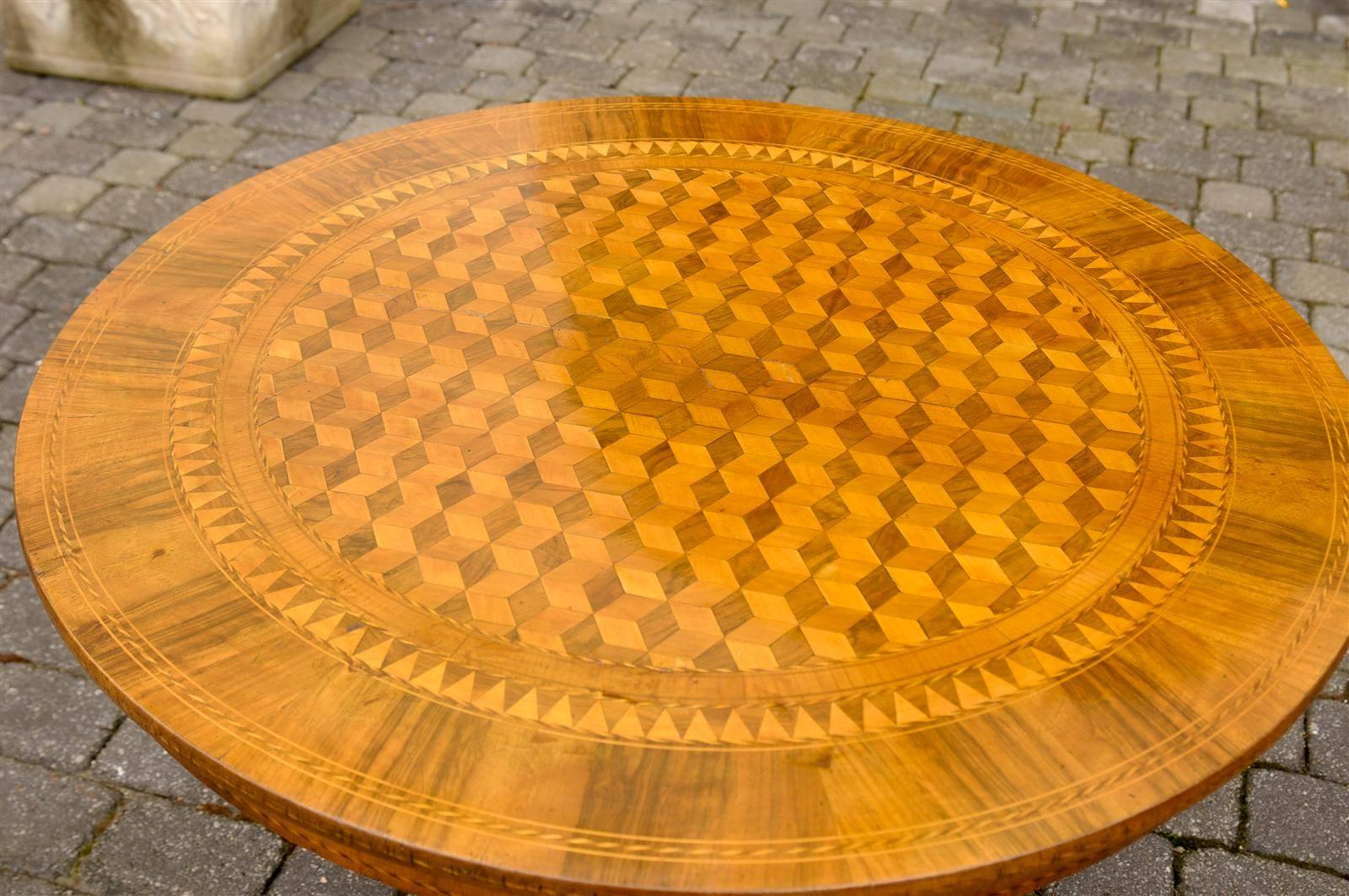 Italian Late 19th Century Round Pedestal Side Table with Cube Parquetry Inlay 4