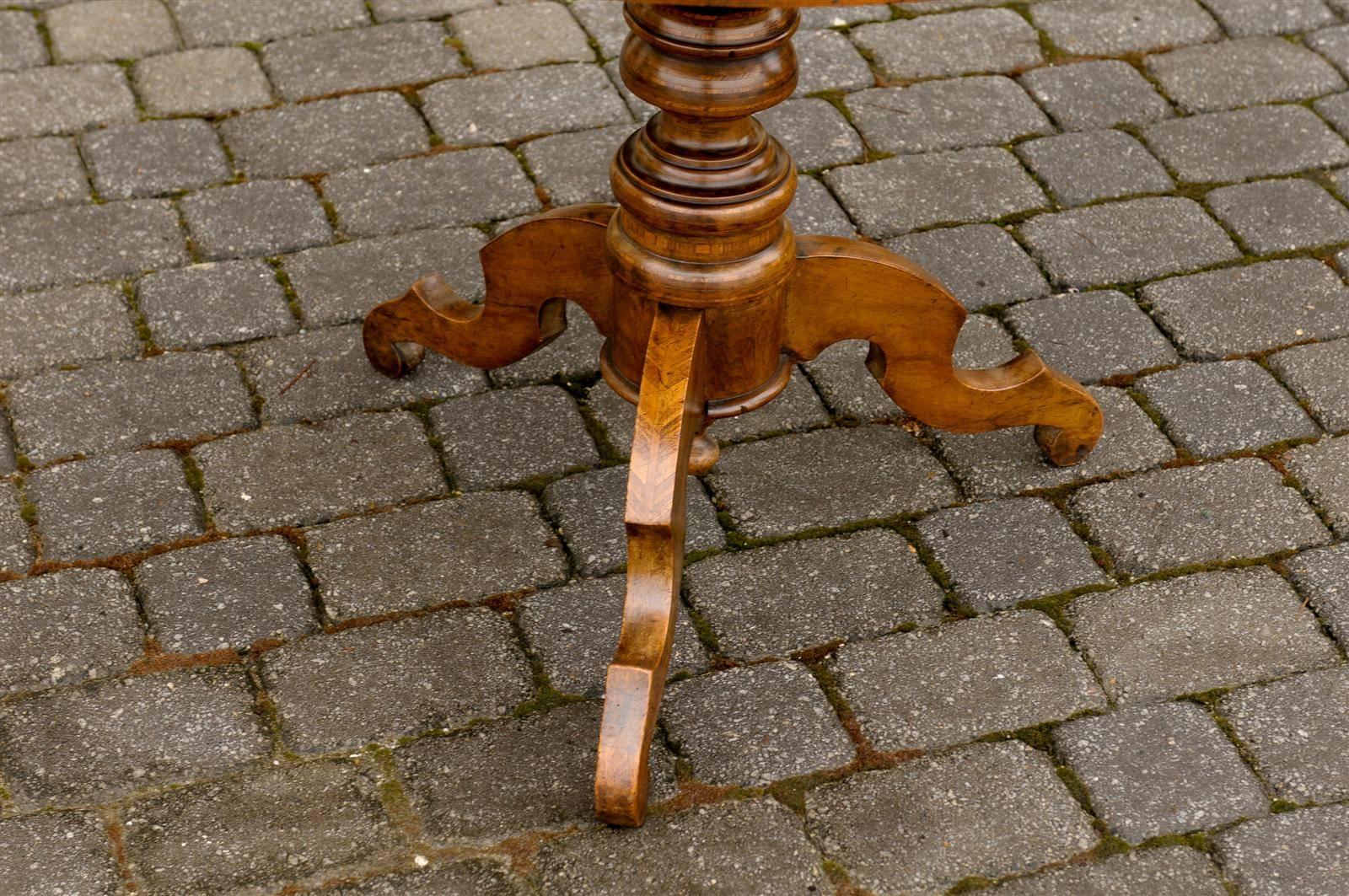 Wood Italian Late 19th Century Round Pedestal Side Table with Cube Parquetry Inlay