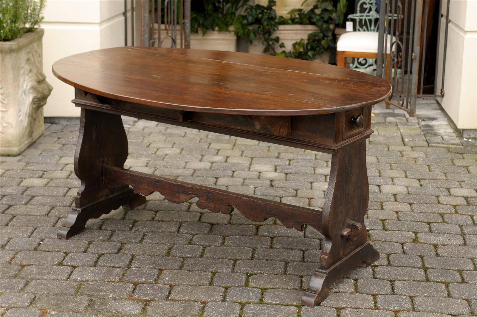 Oval Italian Walnut Drop-Leaf Table from the Late 18th Century with Trestle Base 2
