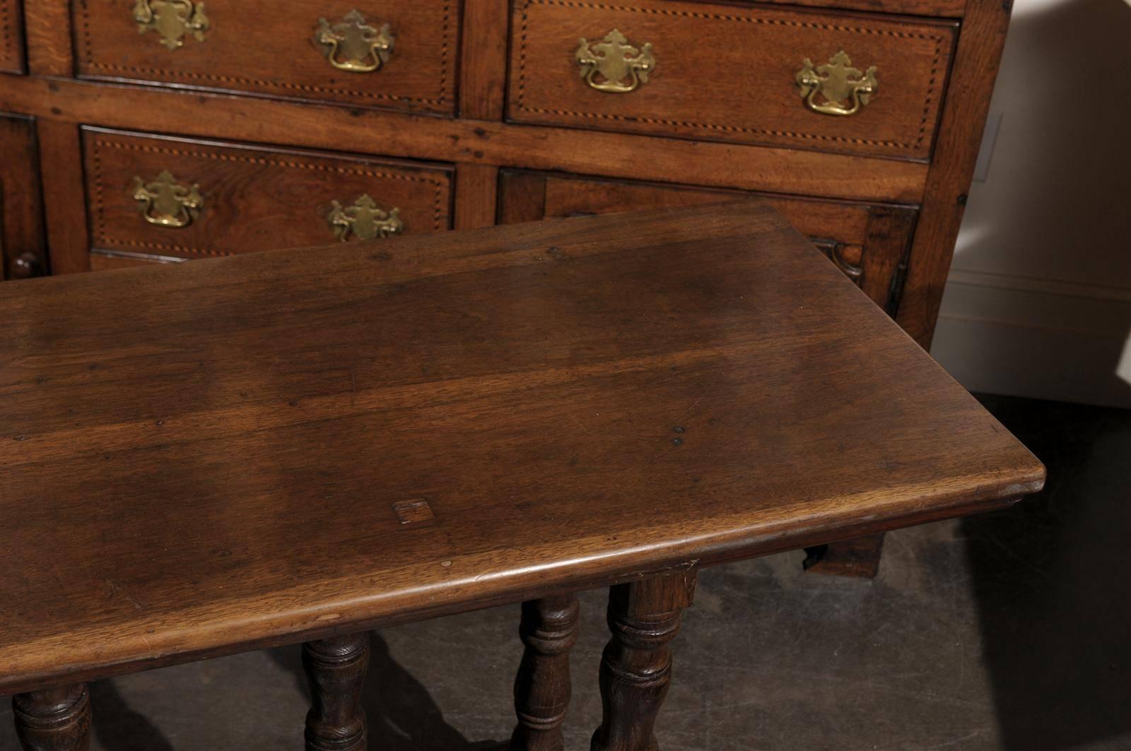 Italian Early 19th Century Walnut Console Table with Unusual Trestle Base 1