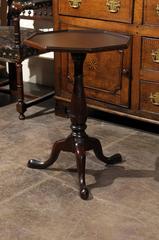 English Georgian Pedestal Guéridon Table with Octagonal Tray Top Circa 1780