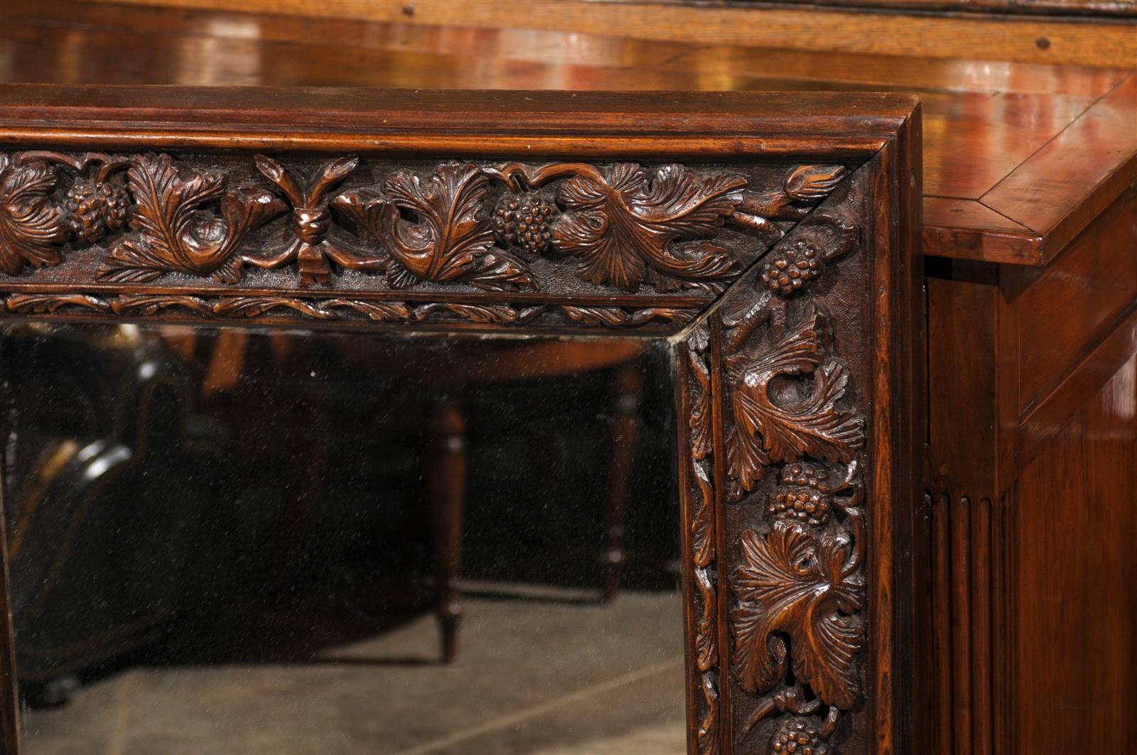 German Black Forest Carved Mirror with Foliage Motifs from the Late 19th Century 1