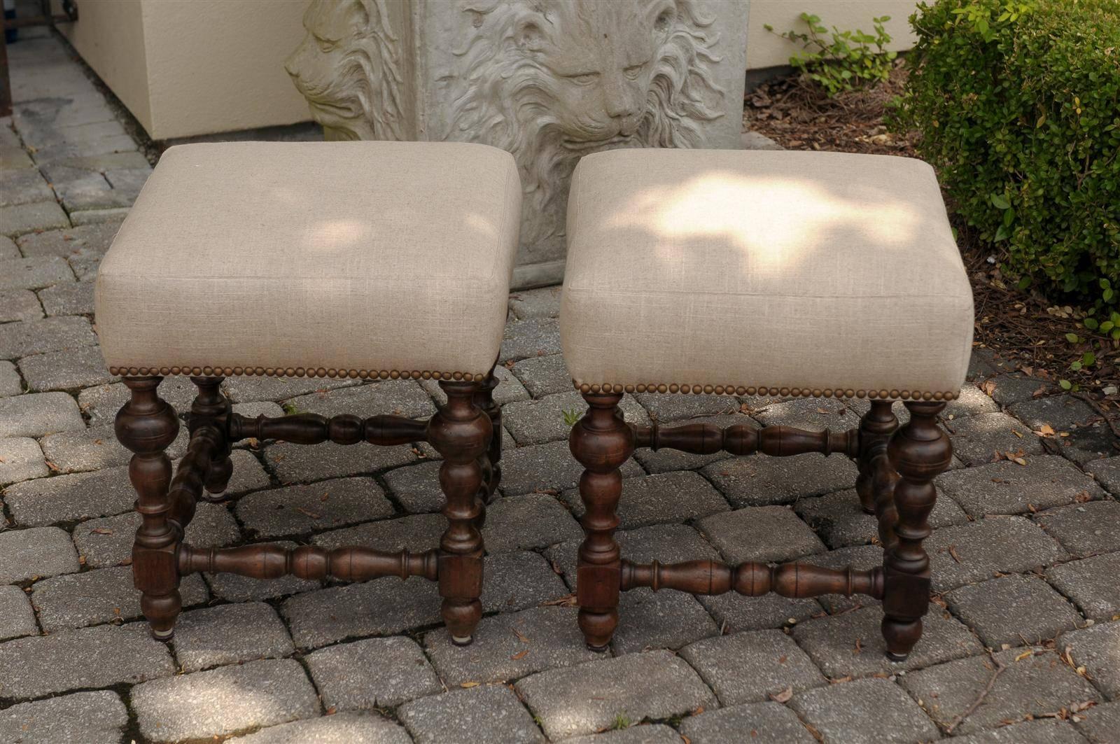 Pair of English 1870s Walnut Upholstered Stools with Turned Legs and Stretchers In Excellent Condition In Atlanta, GA