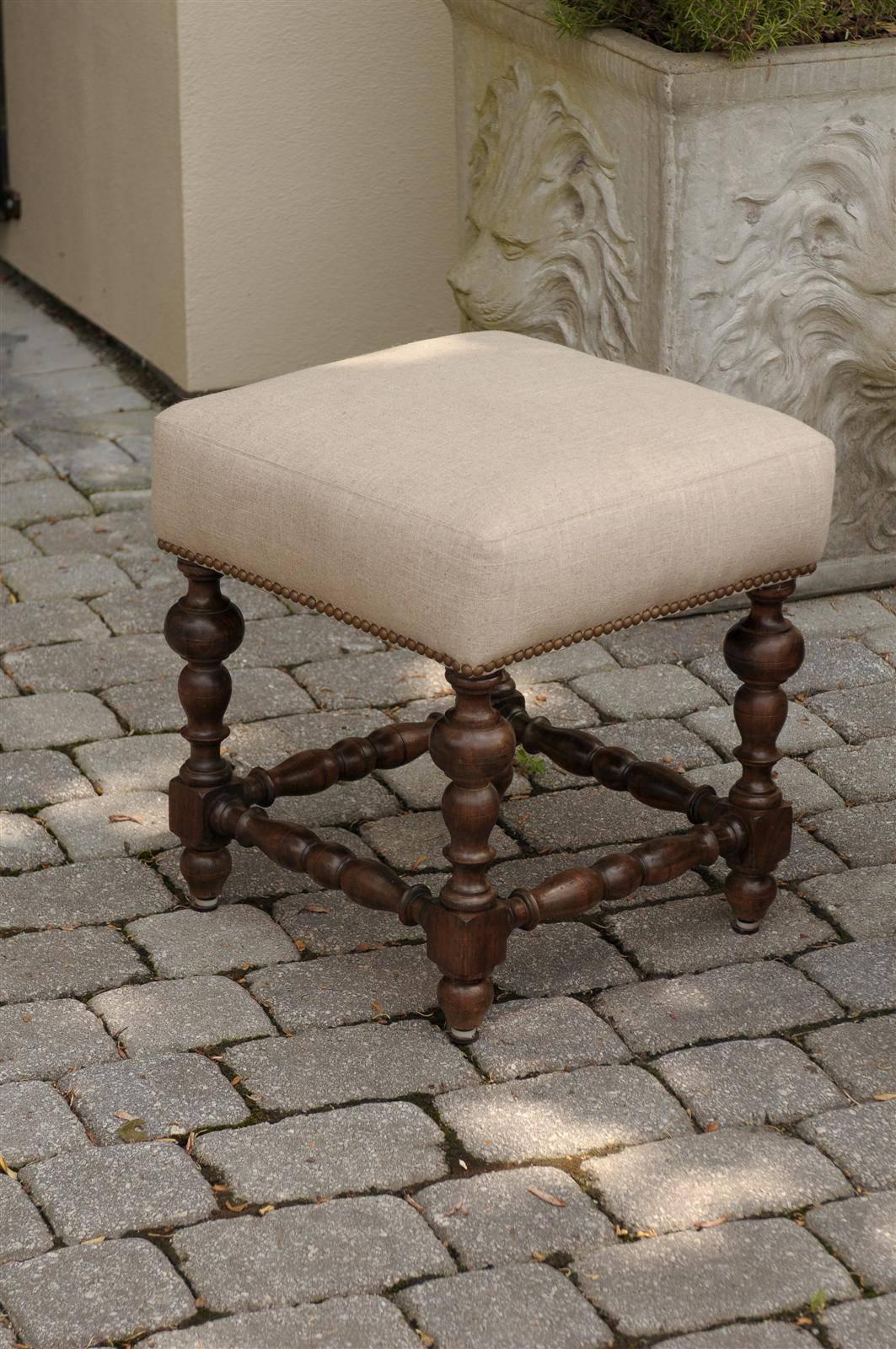 19th Century Pair of English 1870s Walnut Upholstered Stools with Turned Legs and Stretchers