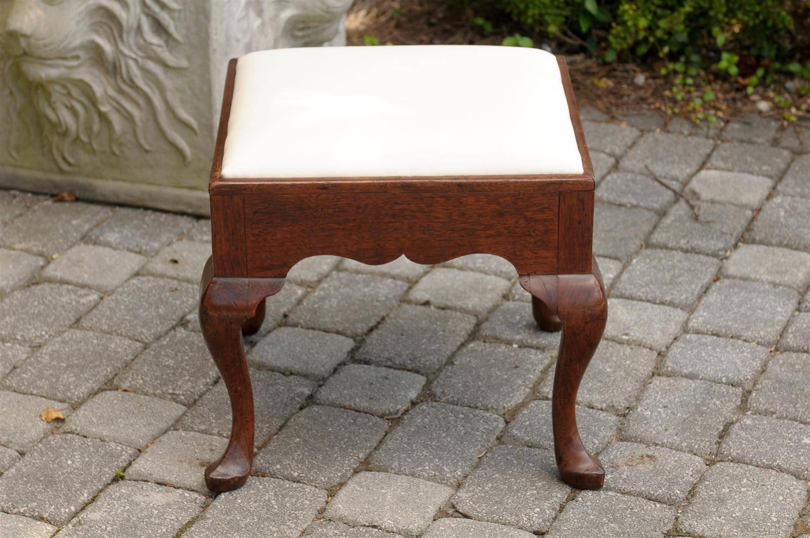 English Ottoman or Stool with Muslin Upholstered Seat from the Mid 19th Century 5