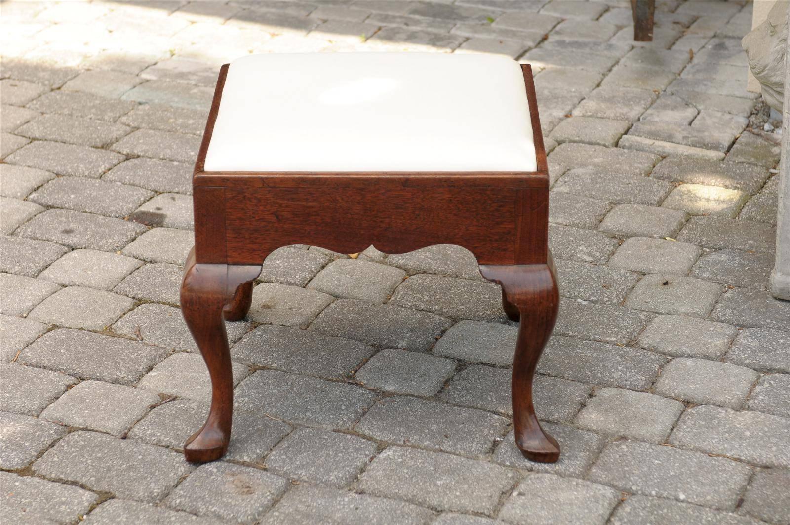 English Ottoman or Stool with Muslin Upholstered Seat from the Mid 19th Century 4