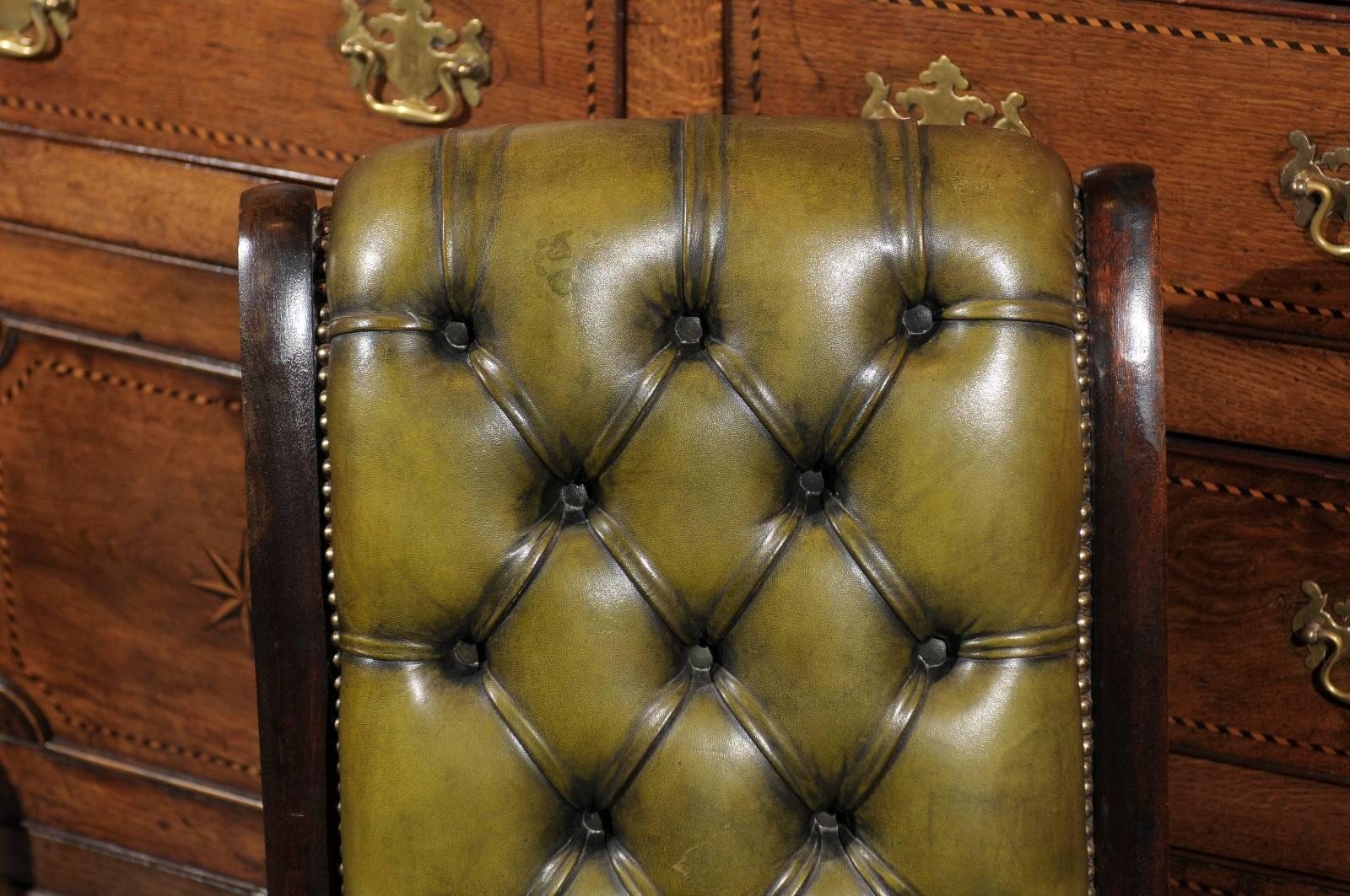 Pair of English Green Leather Turn of the Century Tufted Slipper Chairs For Sale 2