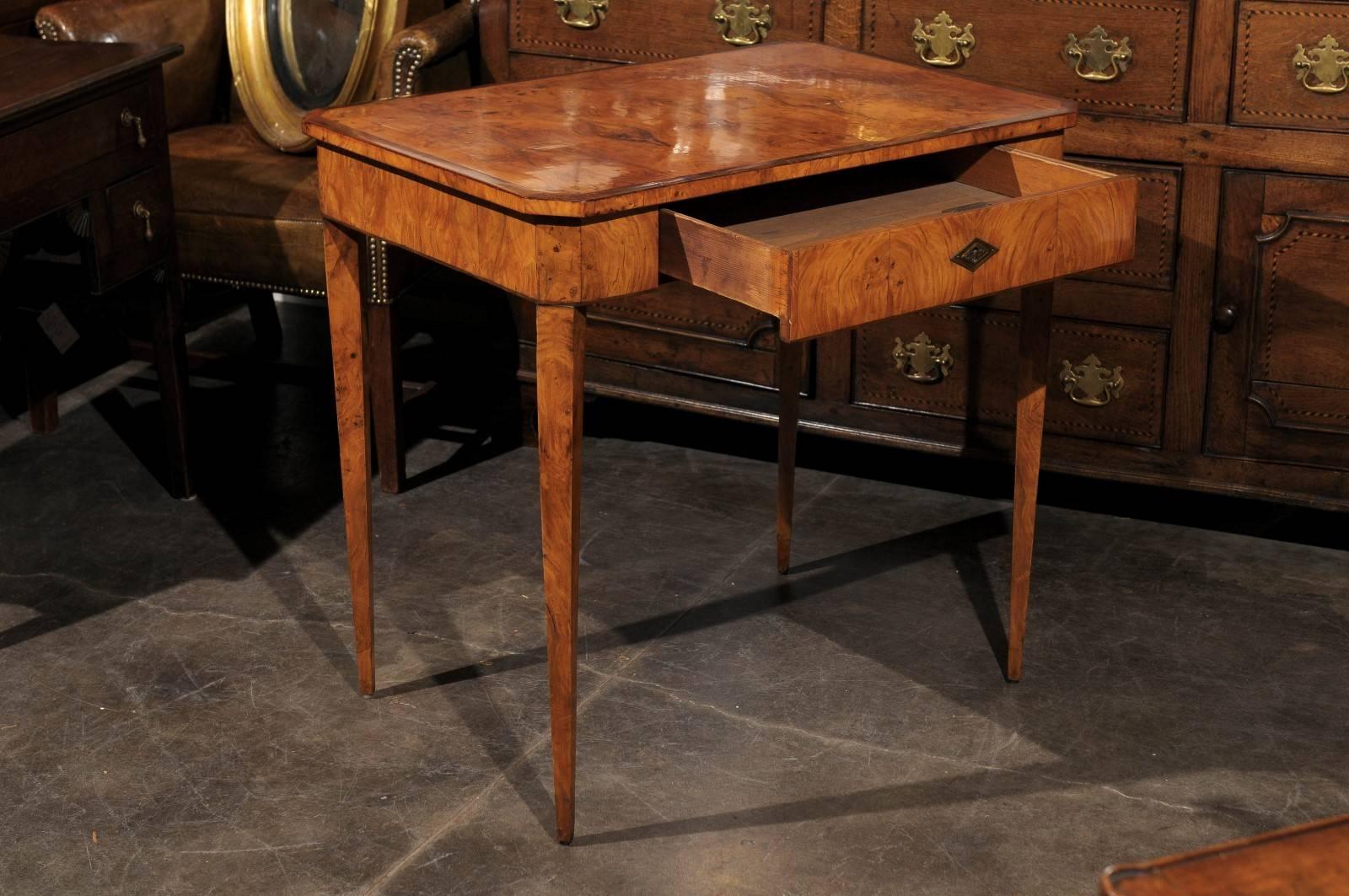 1840s Austrian Biedermeier Table with Contrasting Cross-banded Inlay and Drawer 1