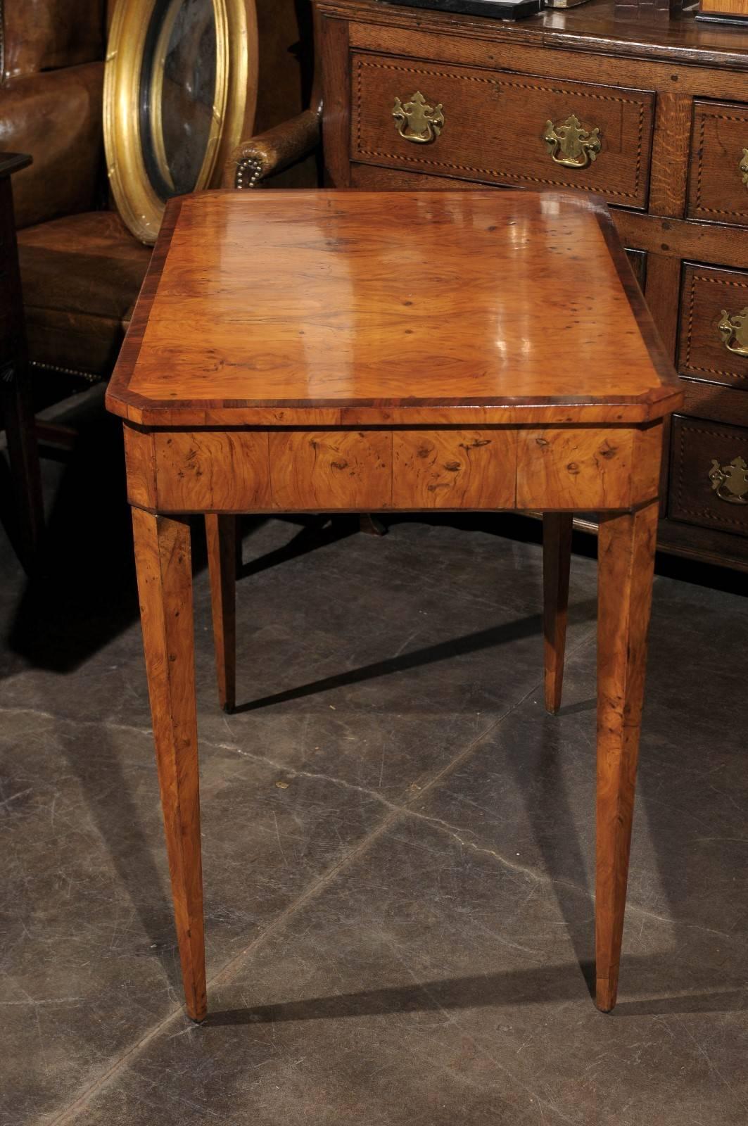1840s Austrian Biedermeier Table with Contrasting Cross-banded Inlay and Drawer 2