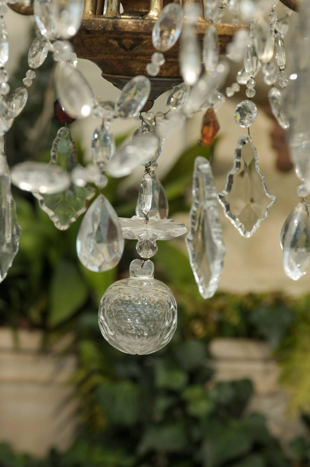 Italian Eight-Light Crystal and Giltwood Chandelier from the Early 20th Century 4