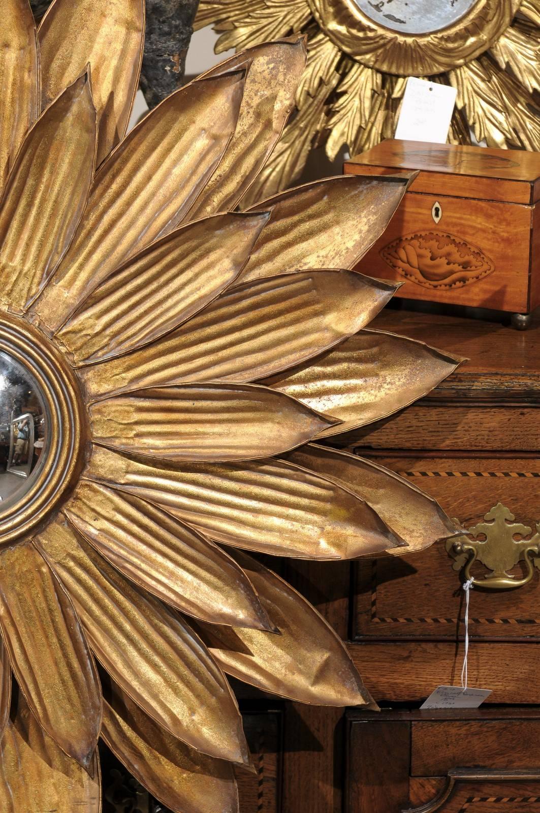 Spanish 1950s Gilt Metal Sunburst Round Convex Mirror with Pointed Ribbed Petals 2