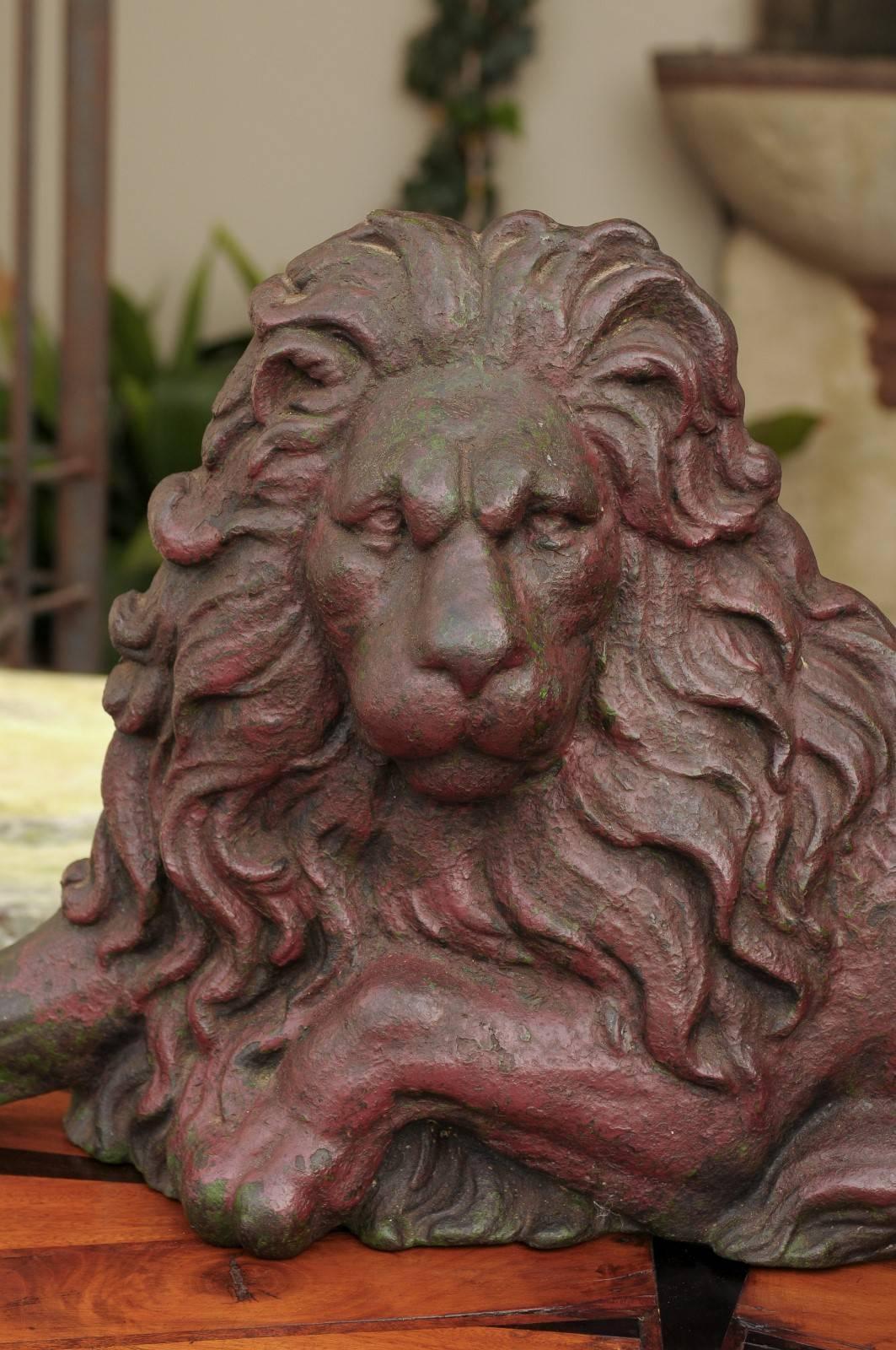 19th century Victorian English Cast-Iron Lion Doorstop with Old Red Patina In Good Condition For Sale In Atlanta, GA