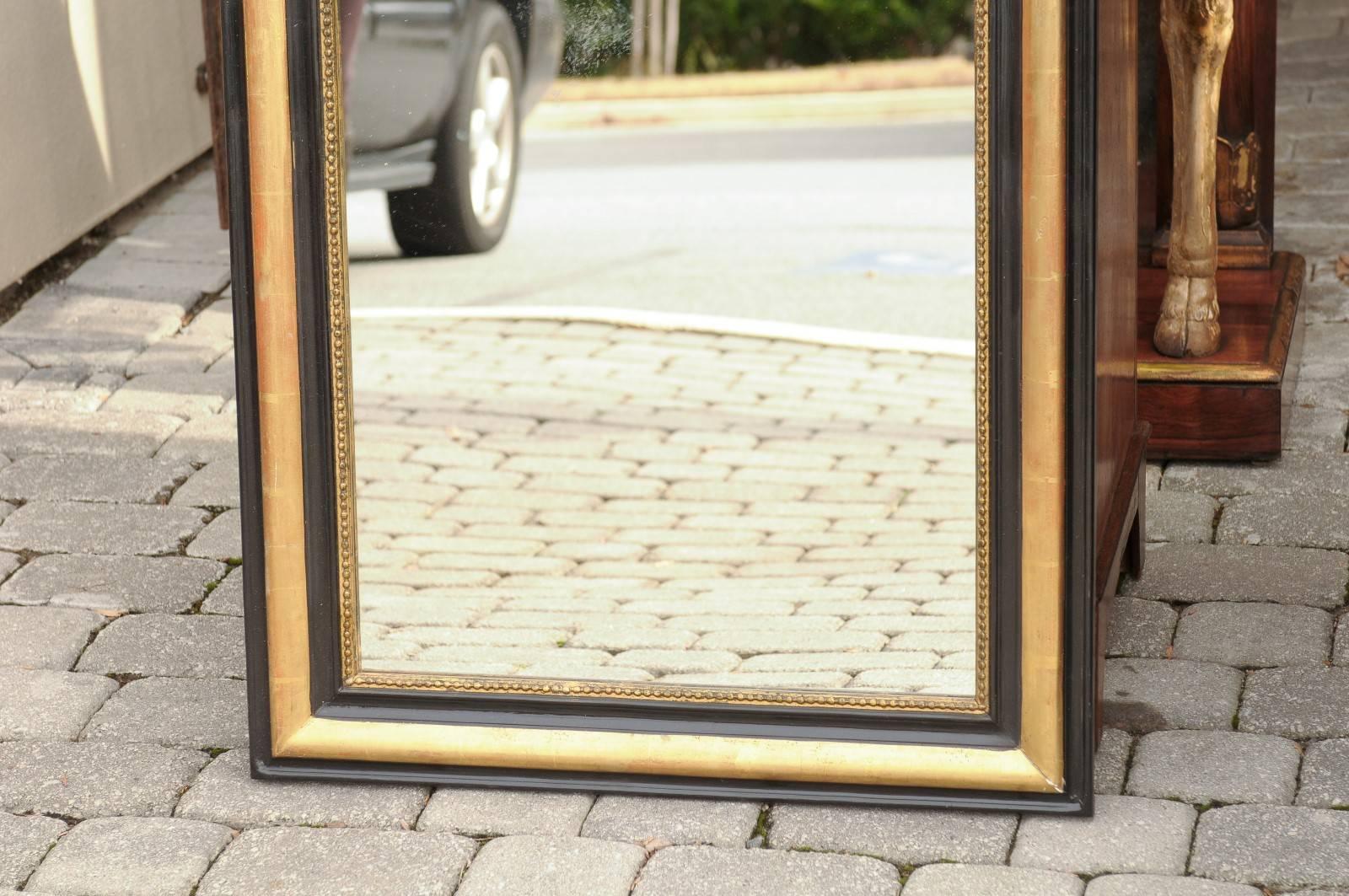 French Louis-Philippe Style Gilded and Ebonized Molded Mirror, circa 1900 In Excellent Condition In Atlanta, GA