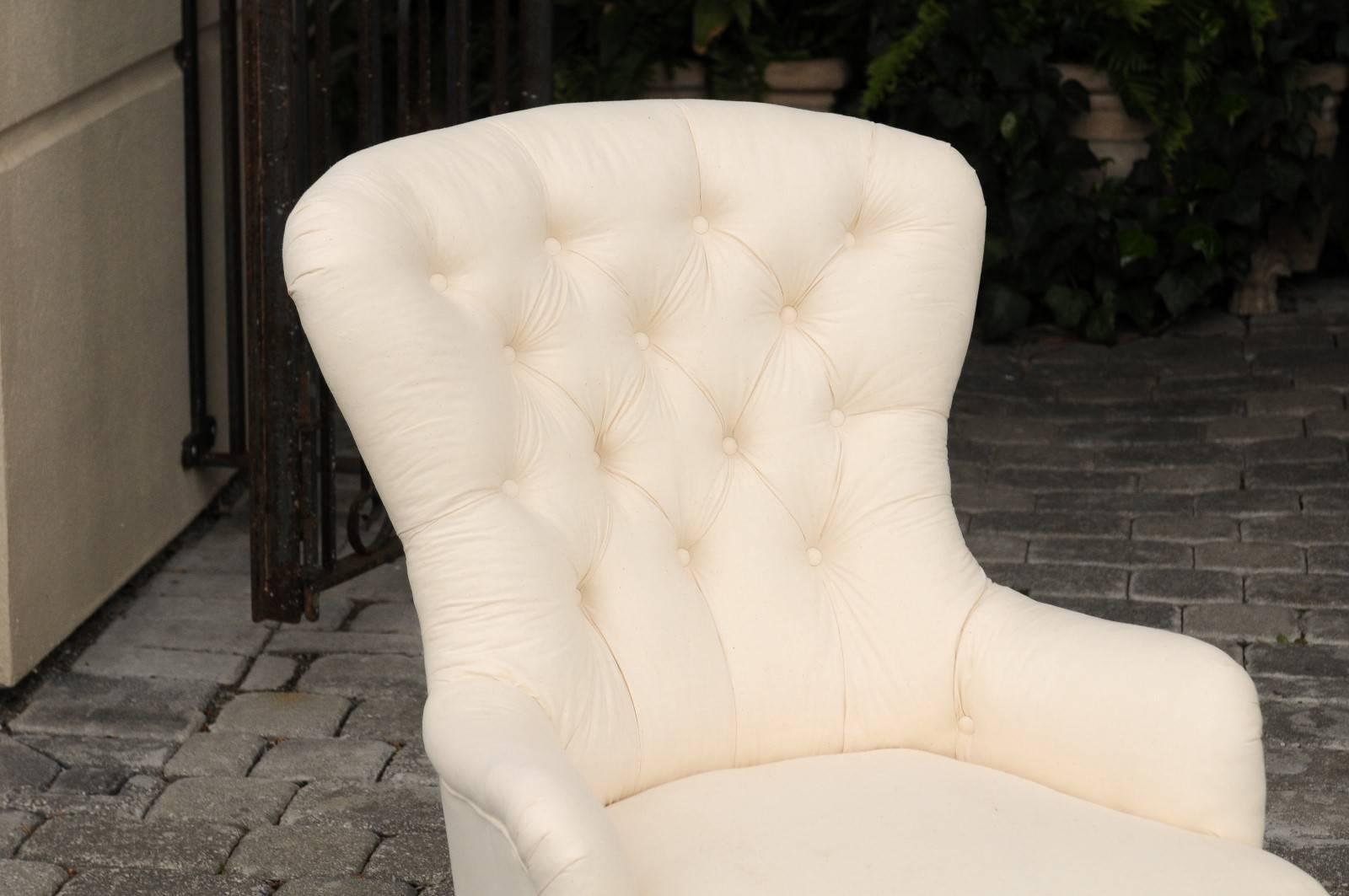 Upholstery English William IV Style Tufted Fanback Slipper Chair from the Late 19th Century