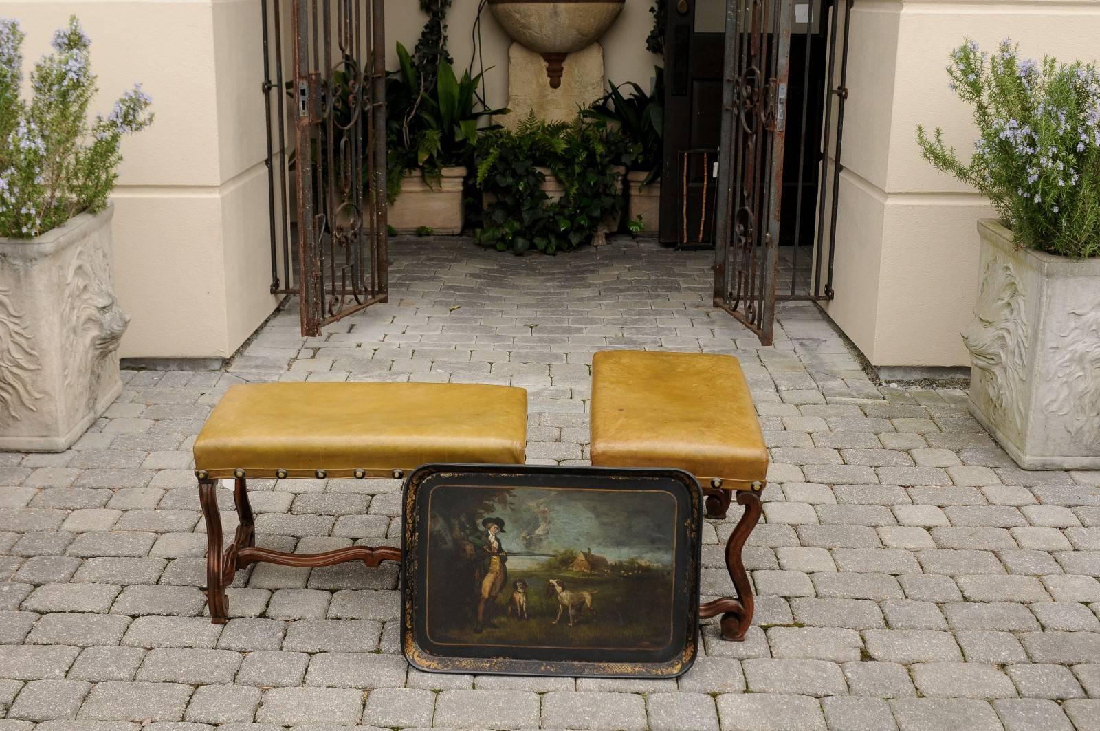 English Painted Wood Tray with Hunter and Dogs from the Mid-19th Century In Good Condition In Atlanta, GA