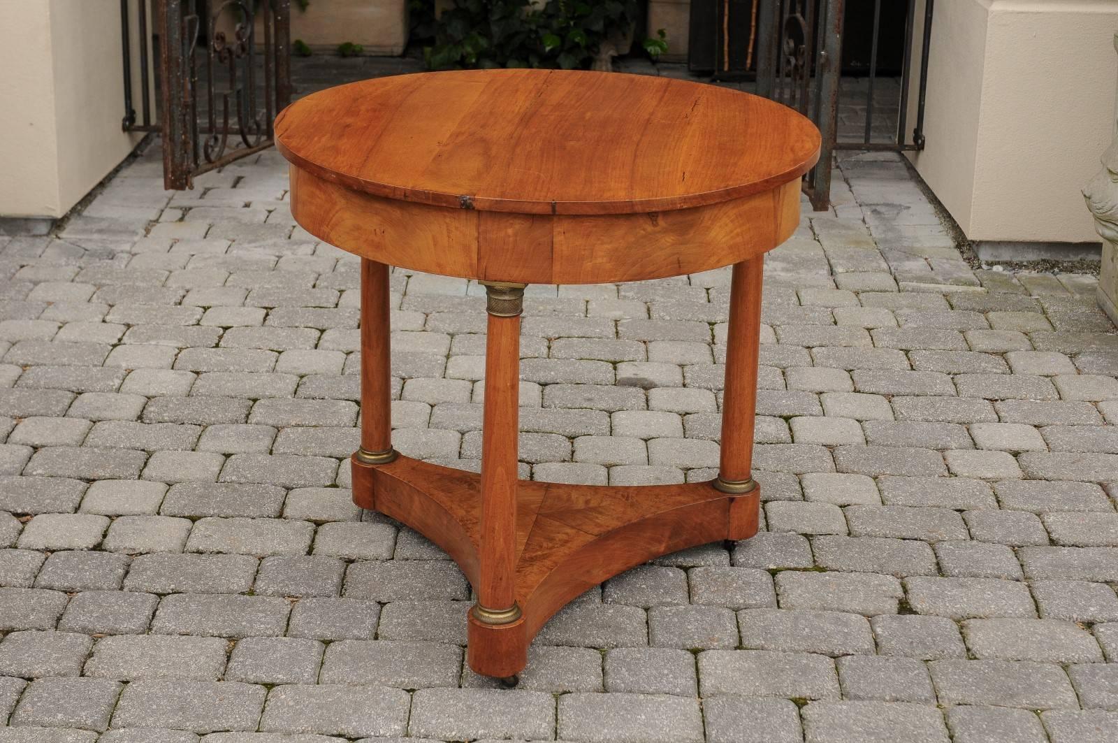 Austrian Biedermeier Mid-19th Century Round Center Table with Column Legs 5