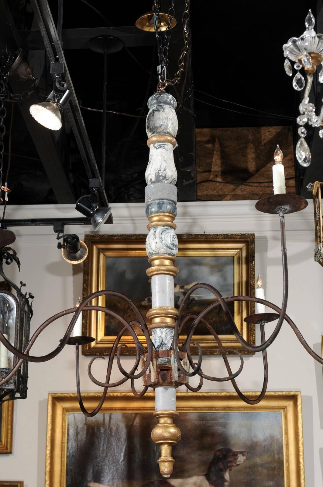 Italian Large Early 20th Century Six-Light Wood and Iron Candelabra Chandelier 3