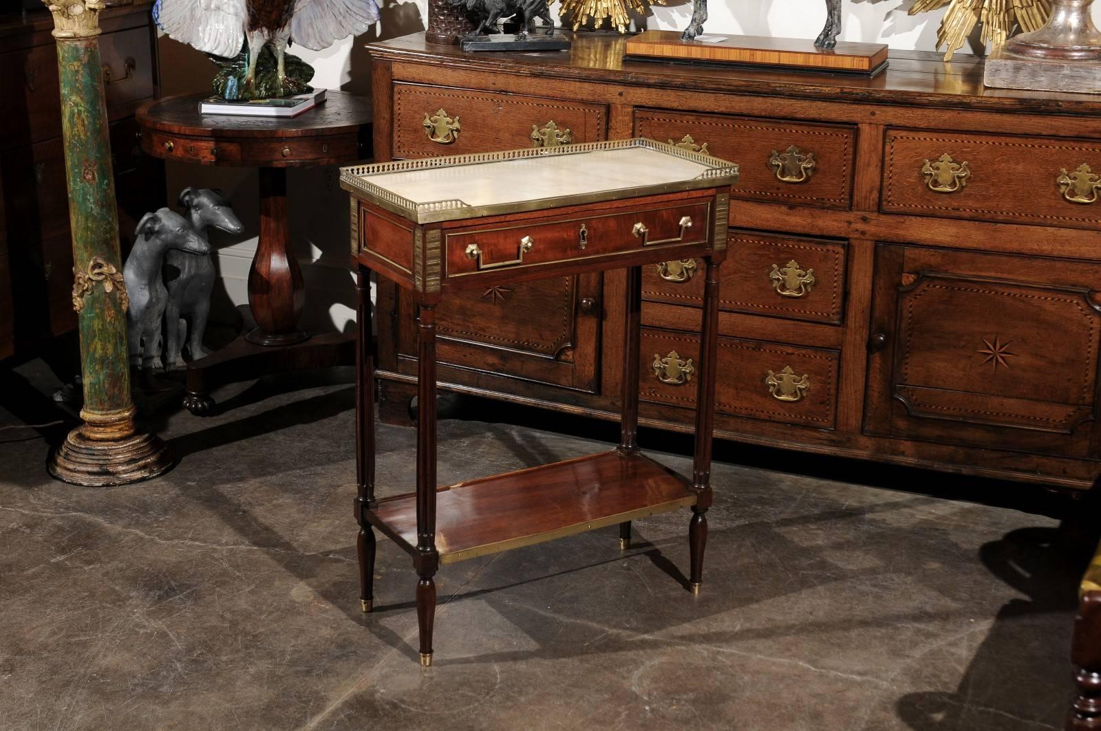 English Regency  Console Side Table Made of Mahogany and Brass with Marble Top In Excellent Condition In Atlanta, GA