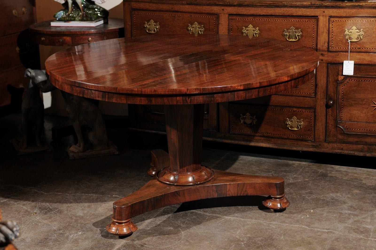 English Mid-19th Century Round Rosewood Pedestal Center Table with Tilt Top 4