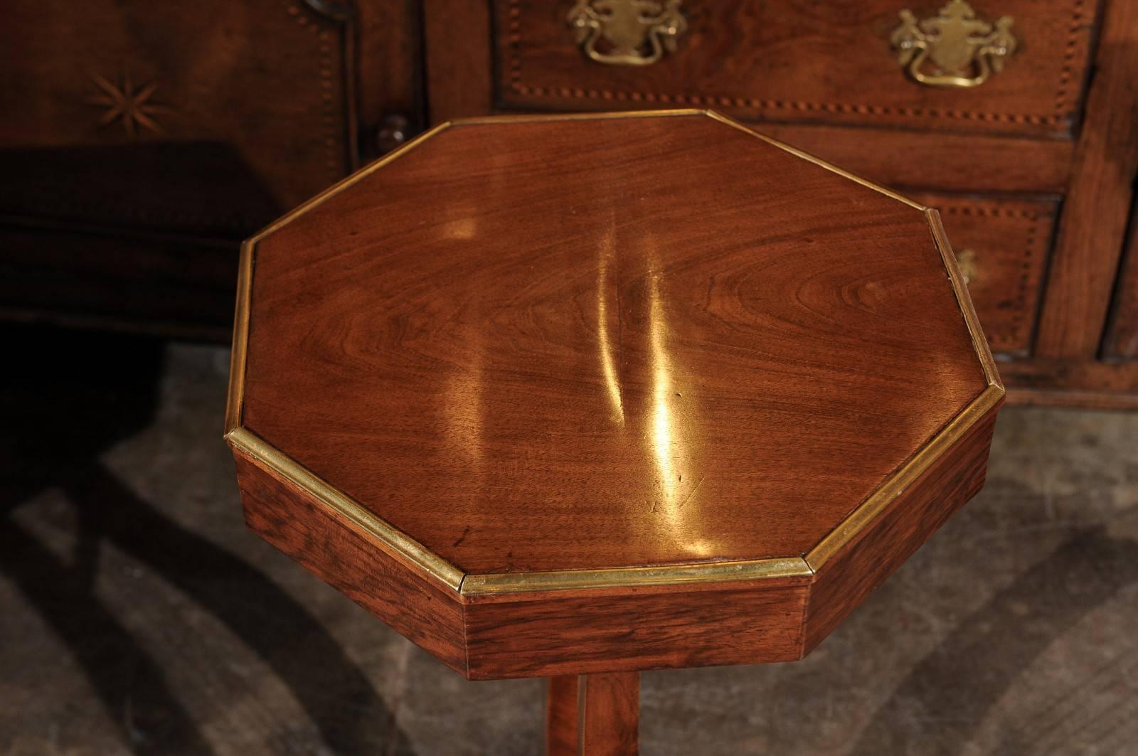 Early 19th Century English Regency Mahogany Side Table with Lyre Shaped Pedestal 2