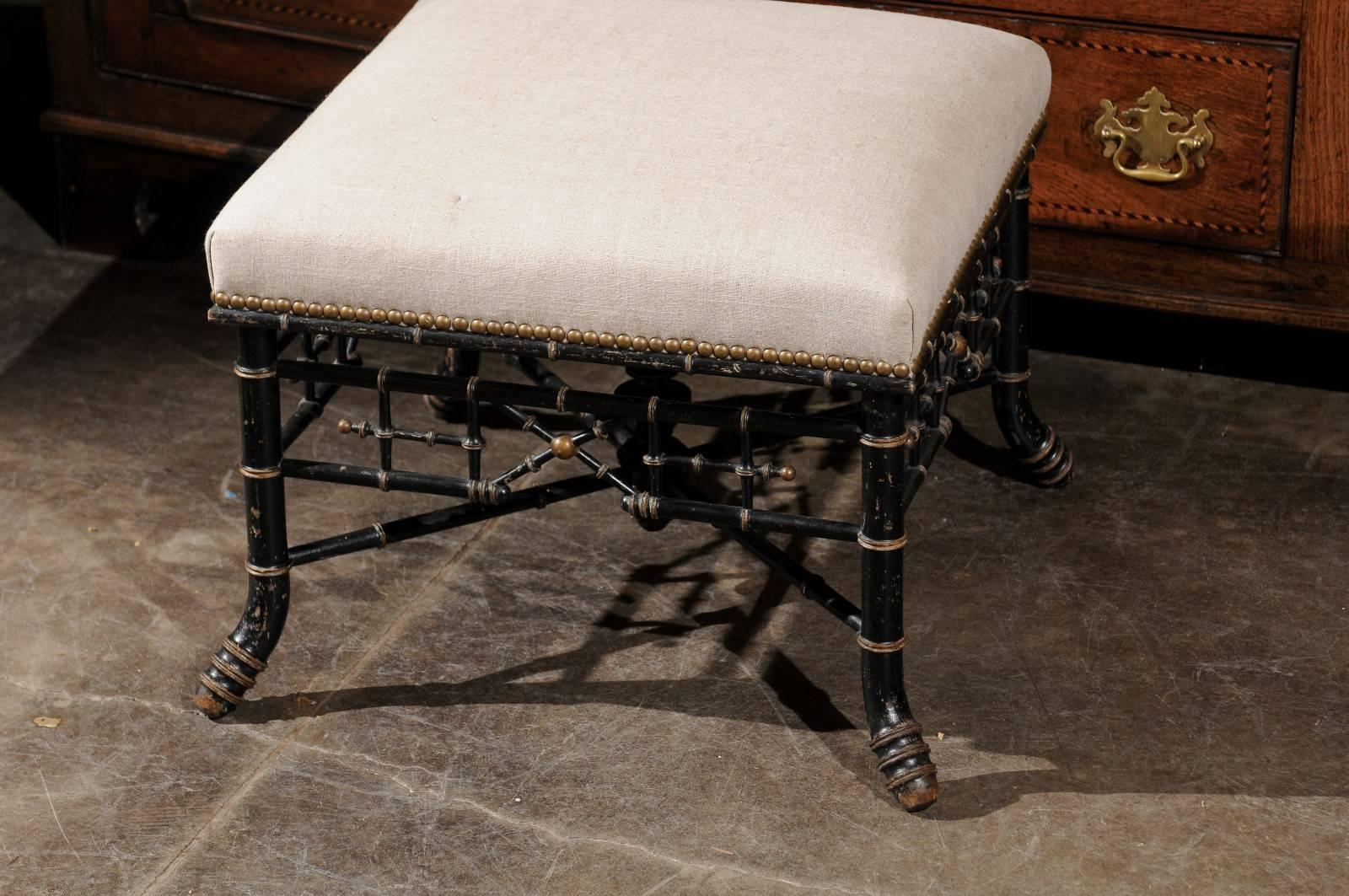 English Chinese Chippendale 19th Century Upholstered Ebonized Faux Bamboo Stool In Good Condition In Atlanta, GA
