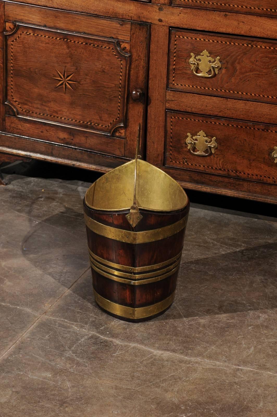 English Mahogany and Brass Peat Bucket with Handle from Mid-19th Century 2