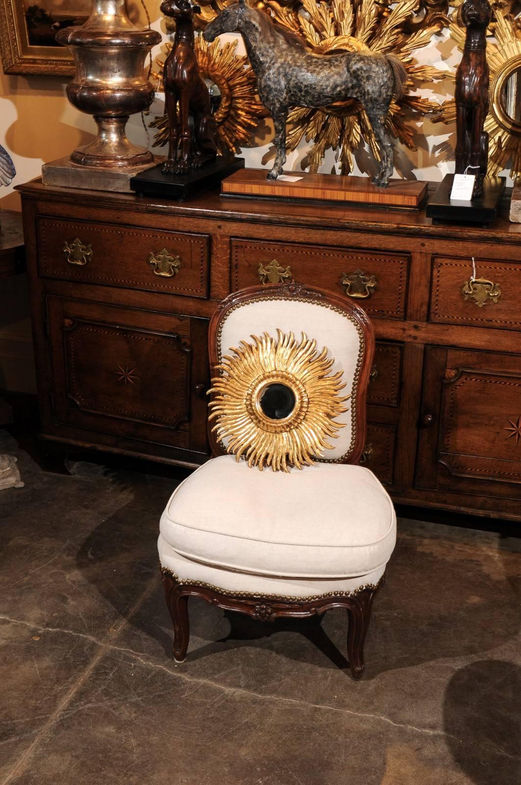 Mid-Century Modern French Giltwood Sunburst Mirror with Wavy Sunrays from the Mid-20th Century