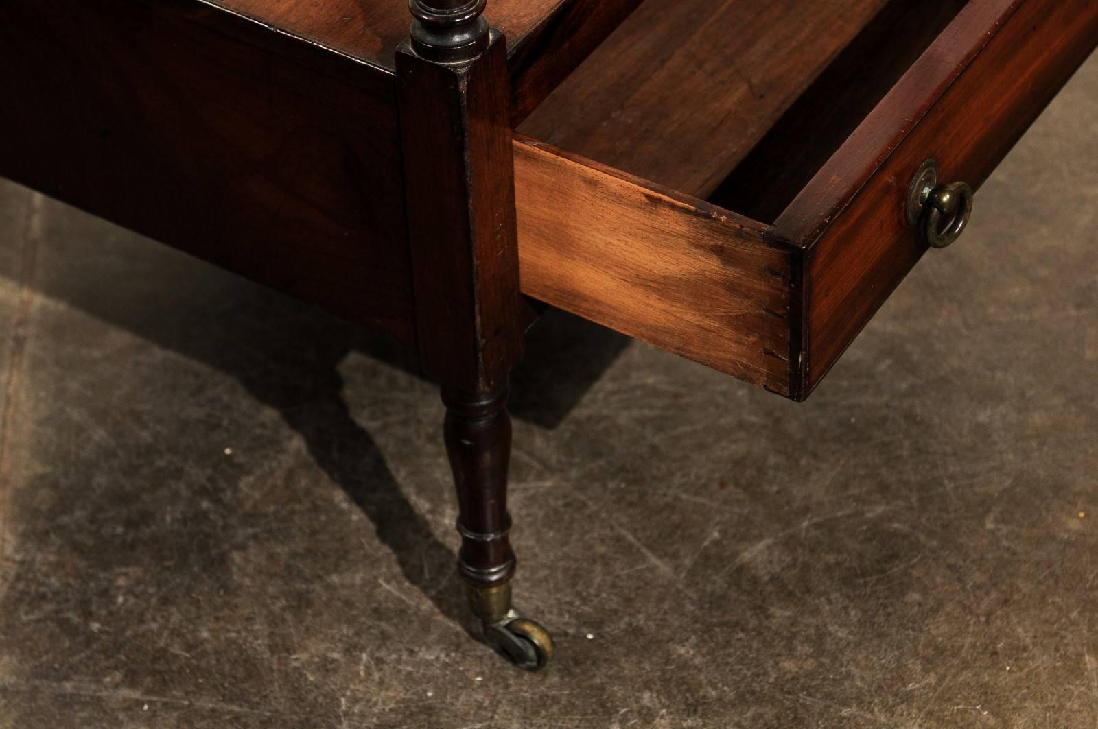 English Mahogany Trolley with Graduated Shelves from the Mid-19th Century For Sale 6