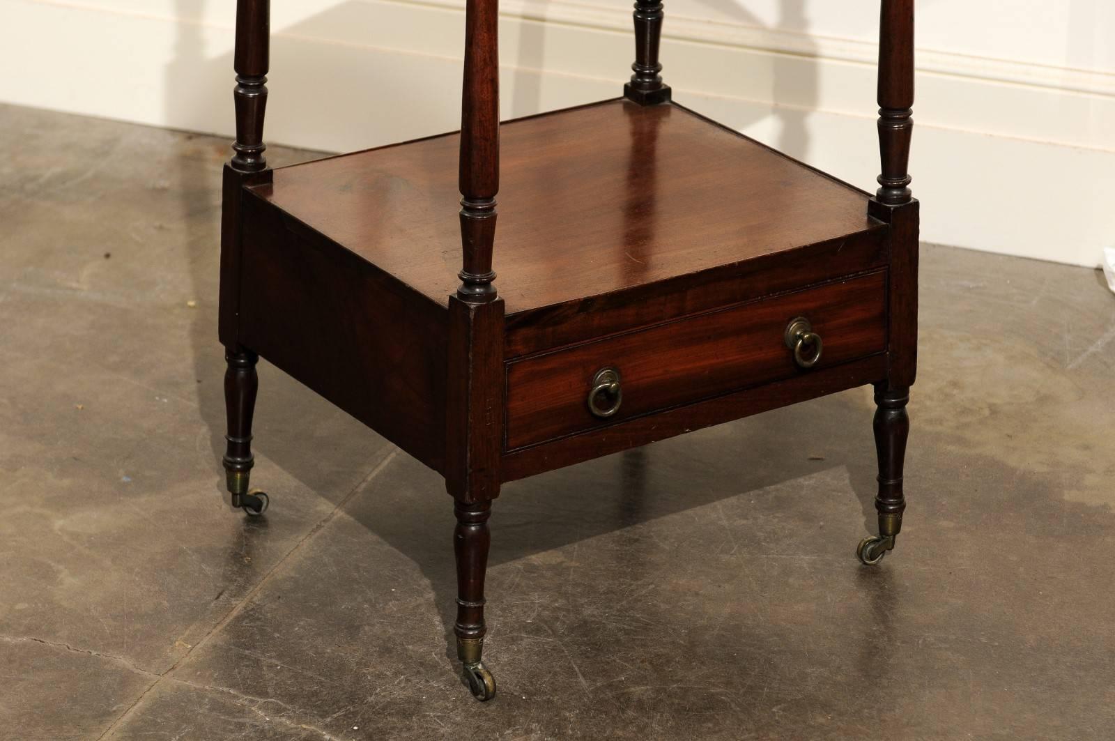 English Mahogany Trolley with Graduated Shelves from the Mid-19th Century For Sale 3