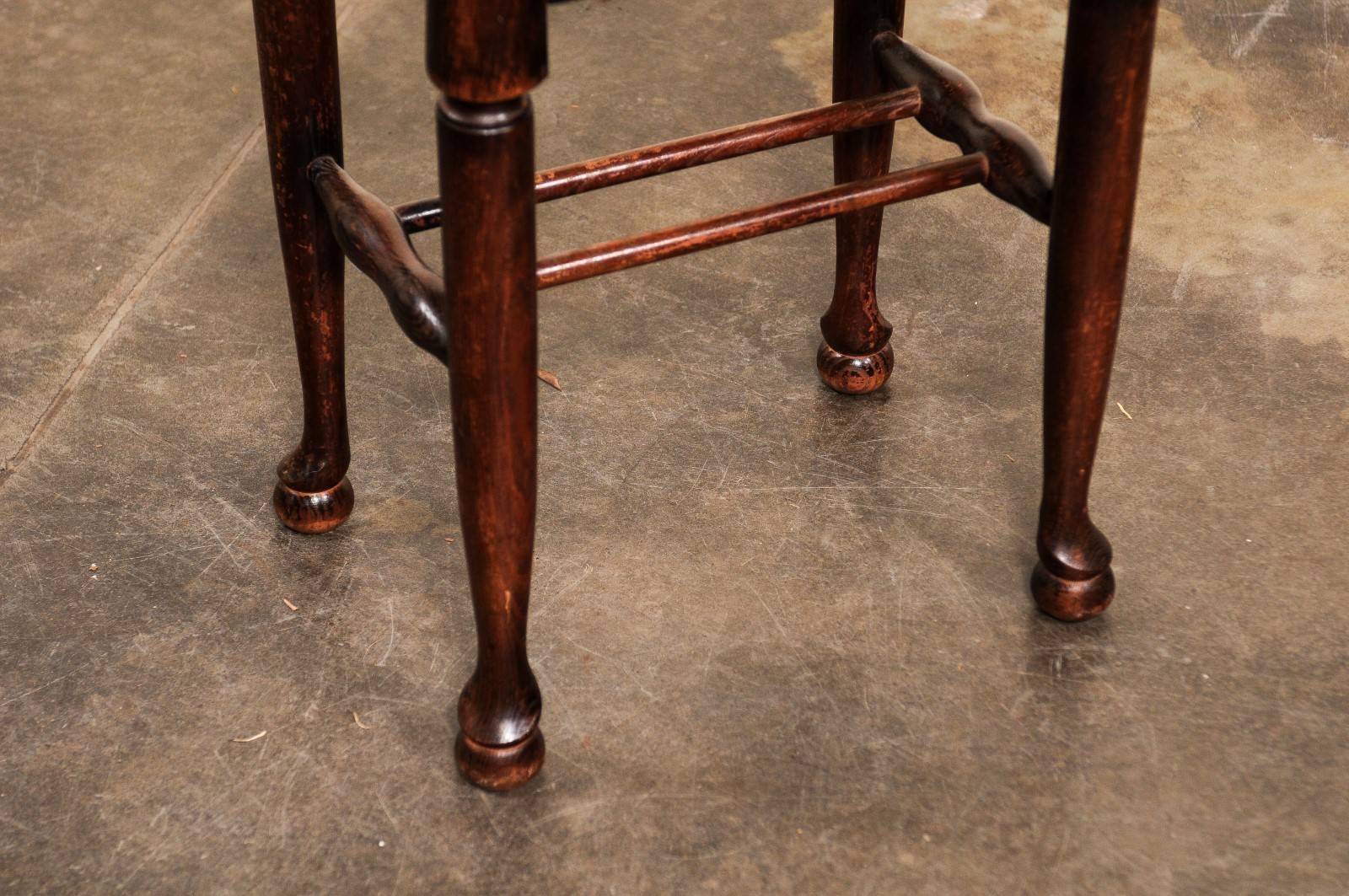 English Petite Oak Stool with Rectangular Rush Seat from the Late 19th Century 7