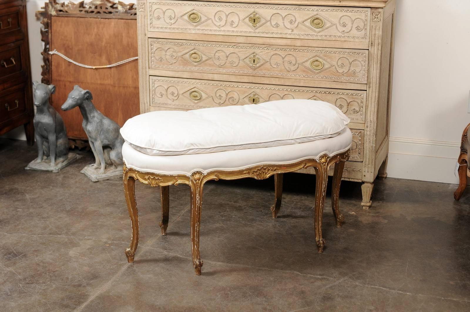 French Louis XV Style Upholstered Bench with Giltwood Frame, circa 1920 In Good Condition For Sale In Atlanta, GA