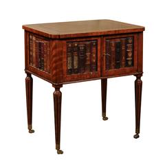 English 1920s Mahogany End Table with Leather Top and Faux-Leather Books Decor