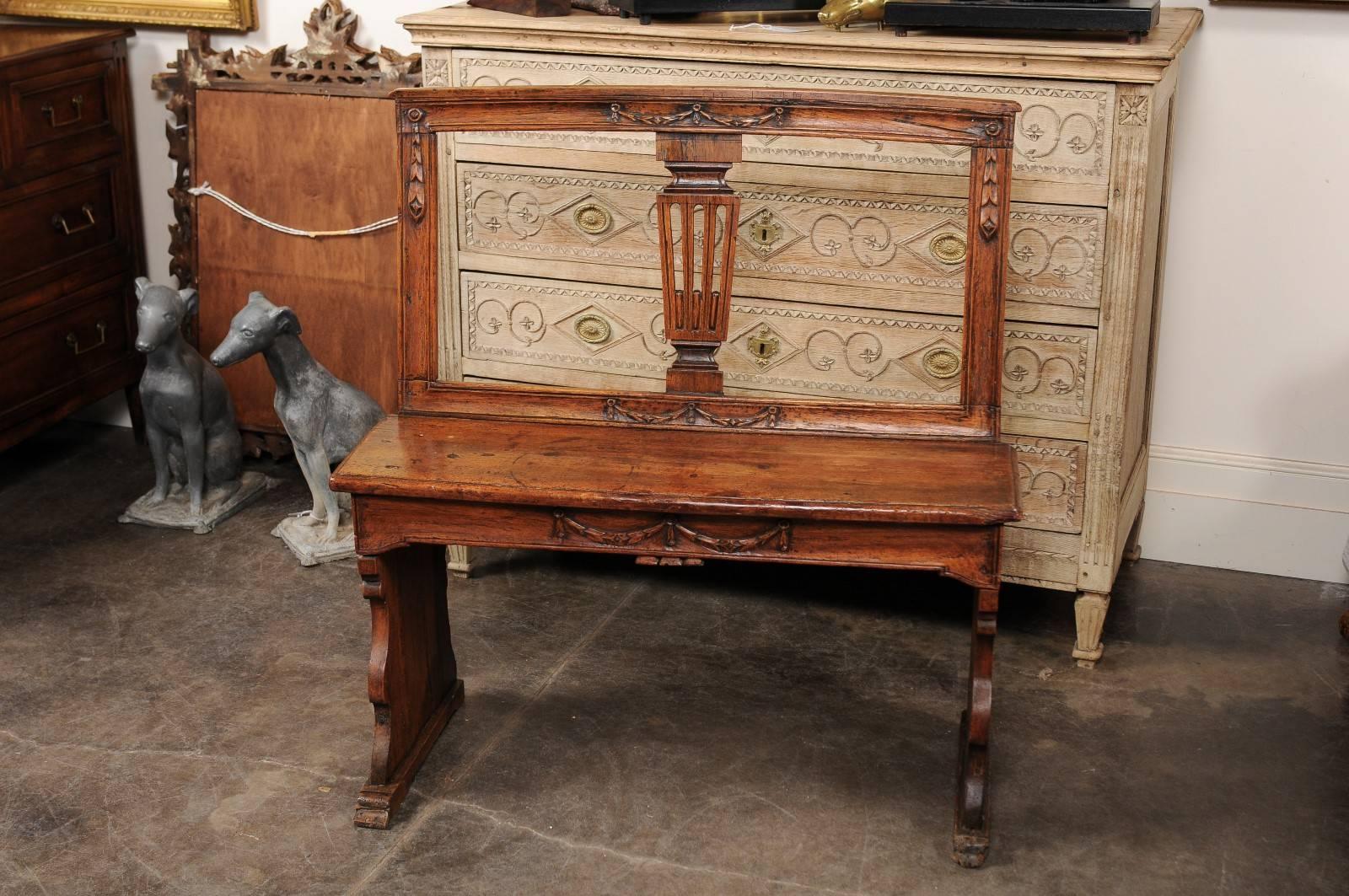 English Early 19th Century Walnut Bench with Pierced Back and Swag Motifs 1
