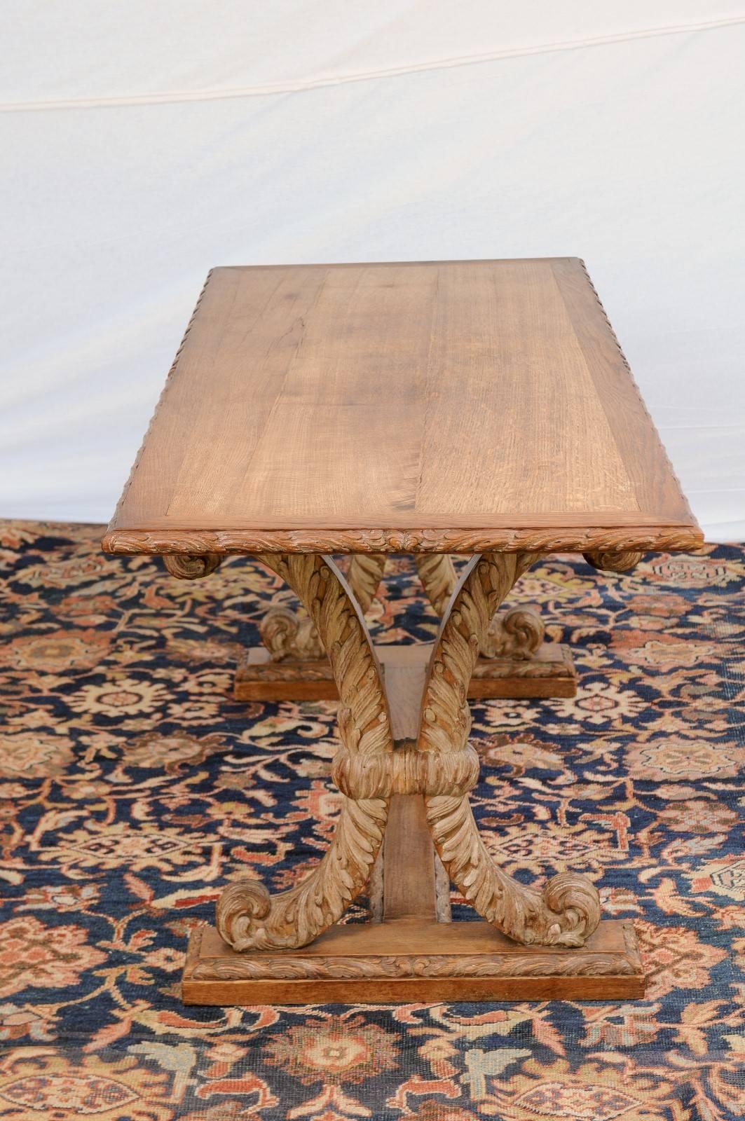 French X-Shaped Leg Oak Sofa Table with Cross Stretcher, Turn of the Century In Good Condition In Atlanta, GA