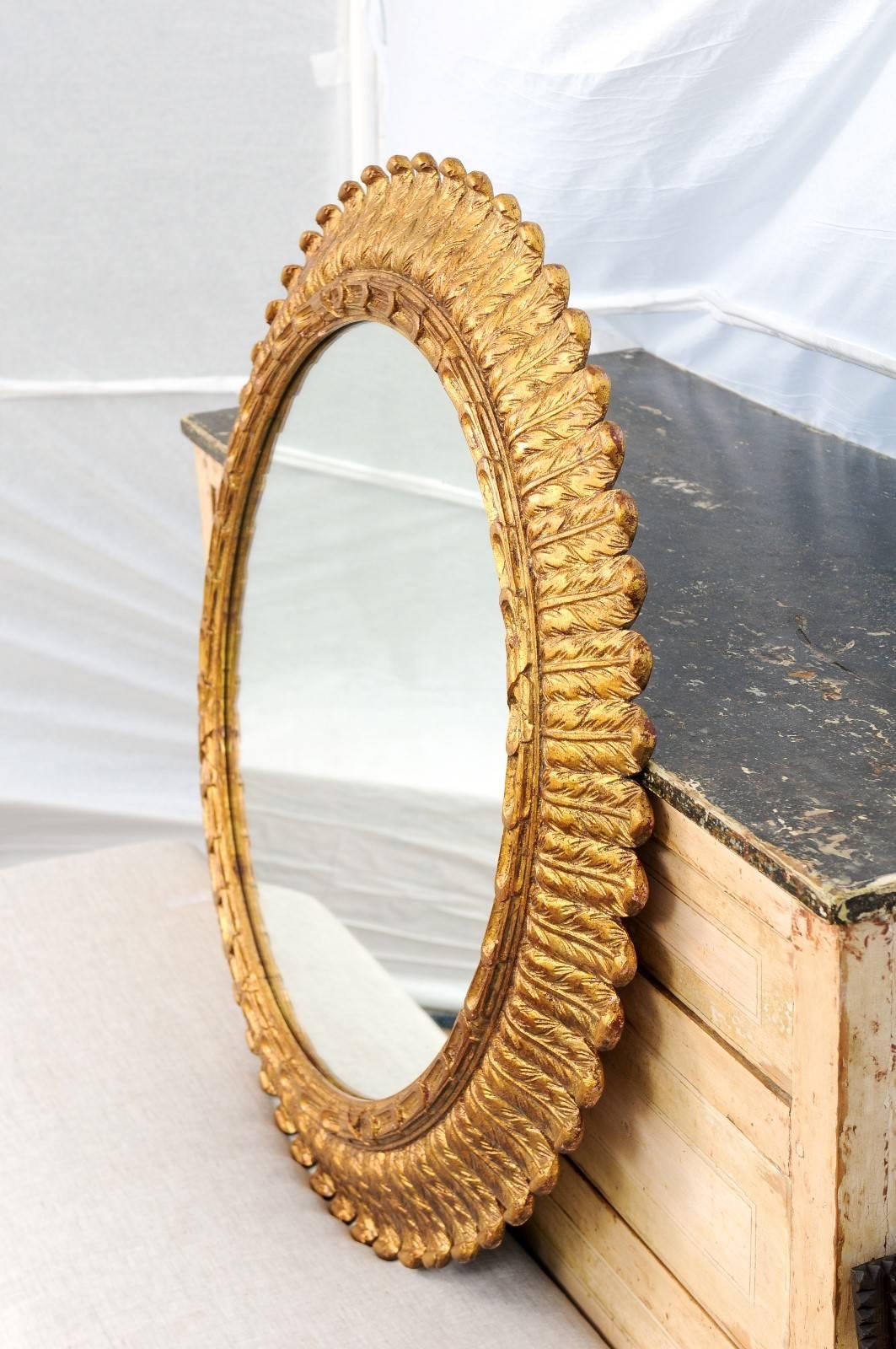 French Round Giltwood Foliage Decorated Mirror from the Mid-20th Century 1