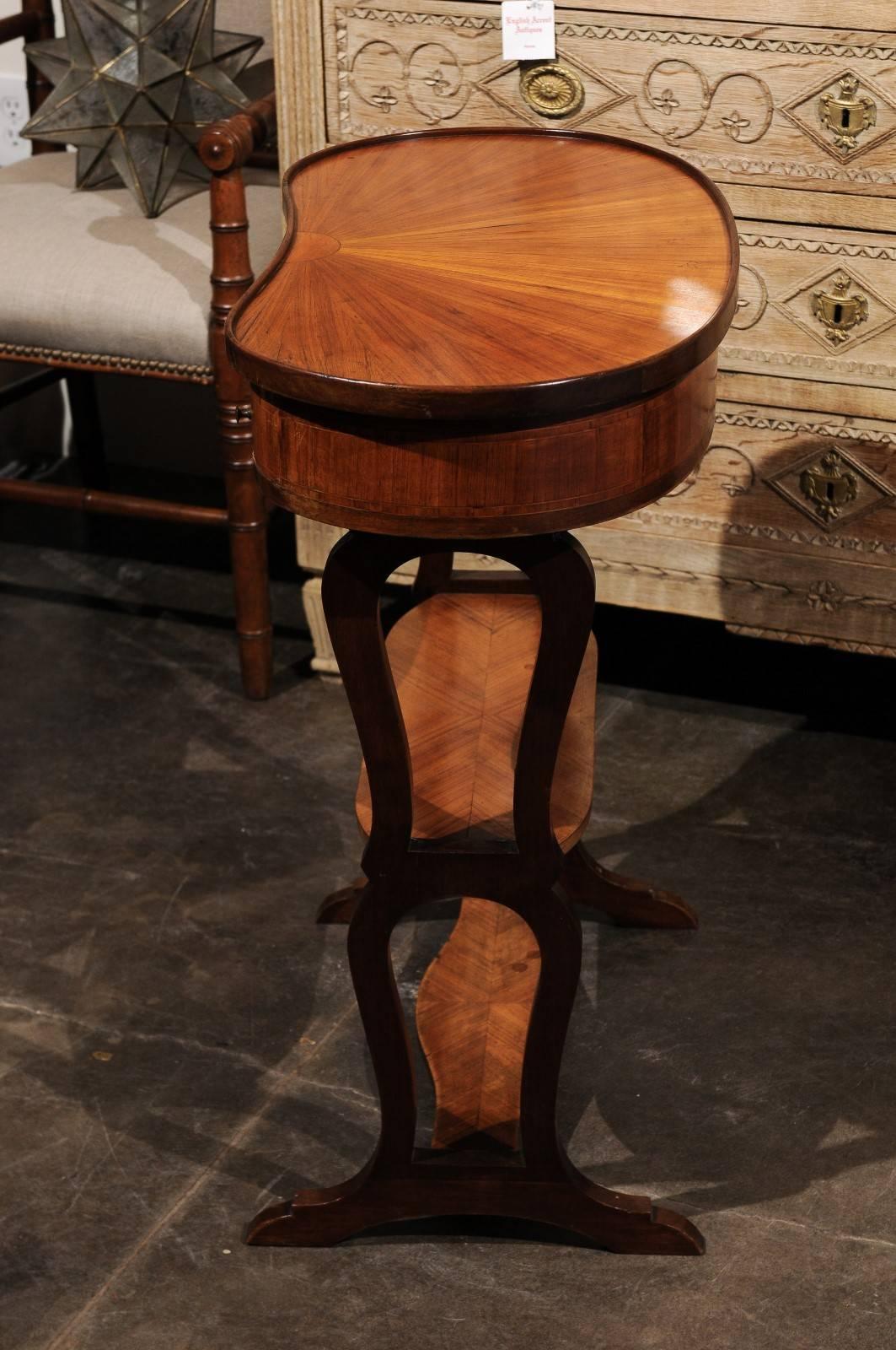 French Inlaid Bean-Shaped Tiered Small Side Table from the 1920s 1