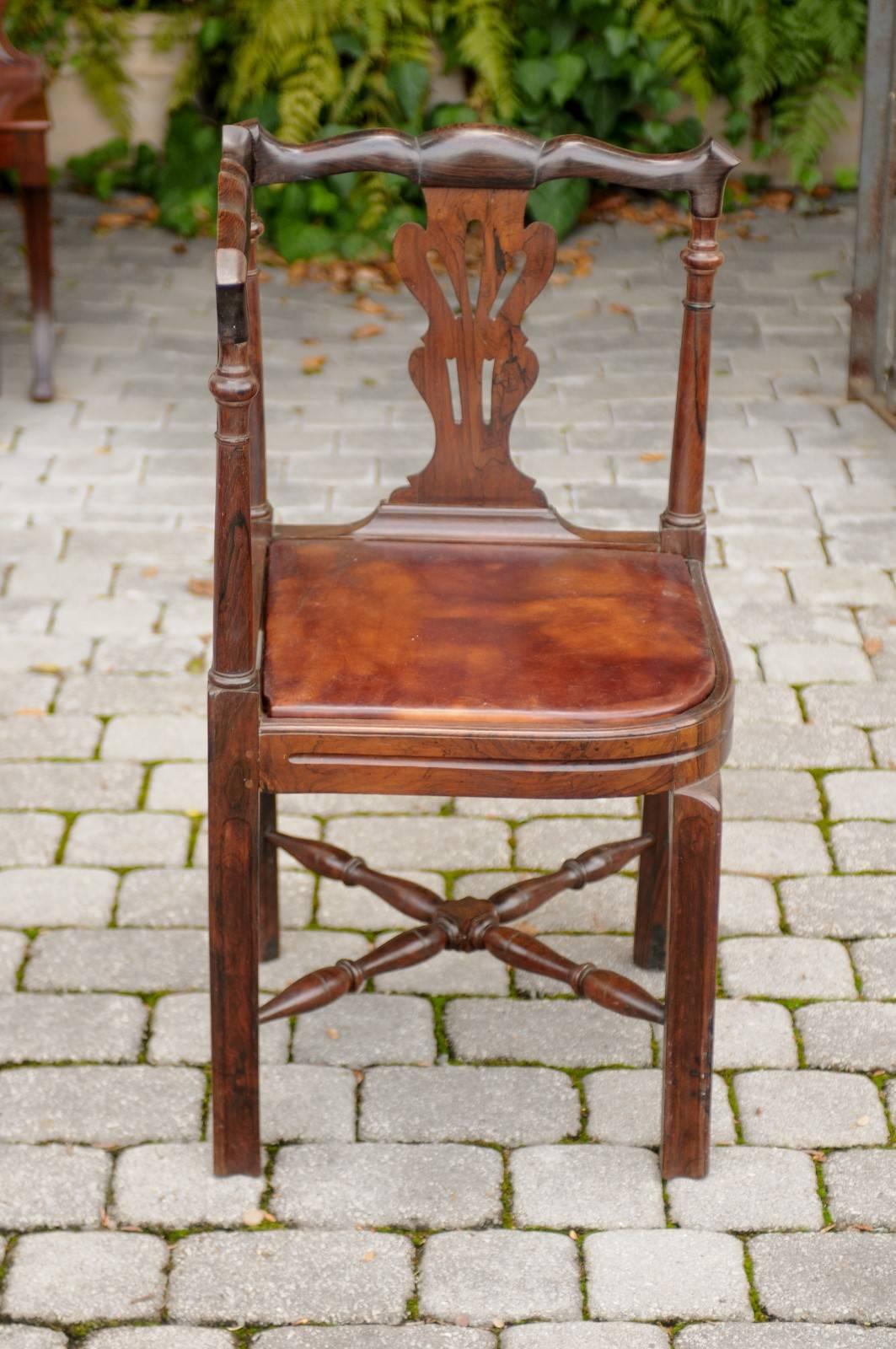 English 1840s Carved Wood Corner Chair with Leather Seat and Cross Stretcher 1