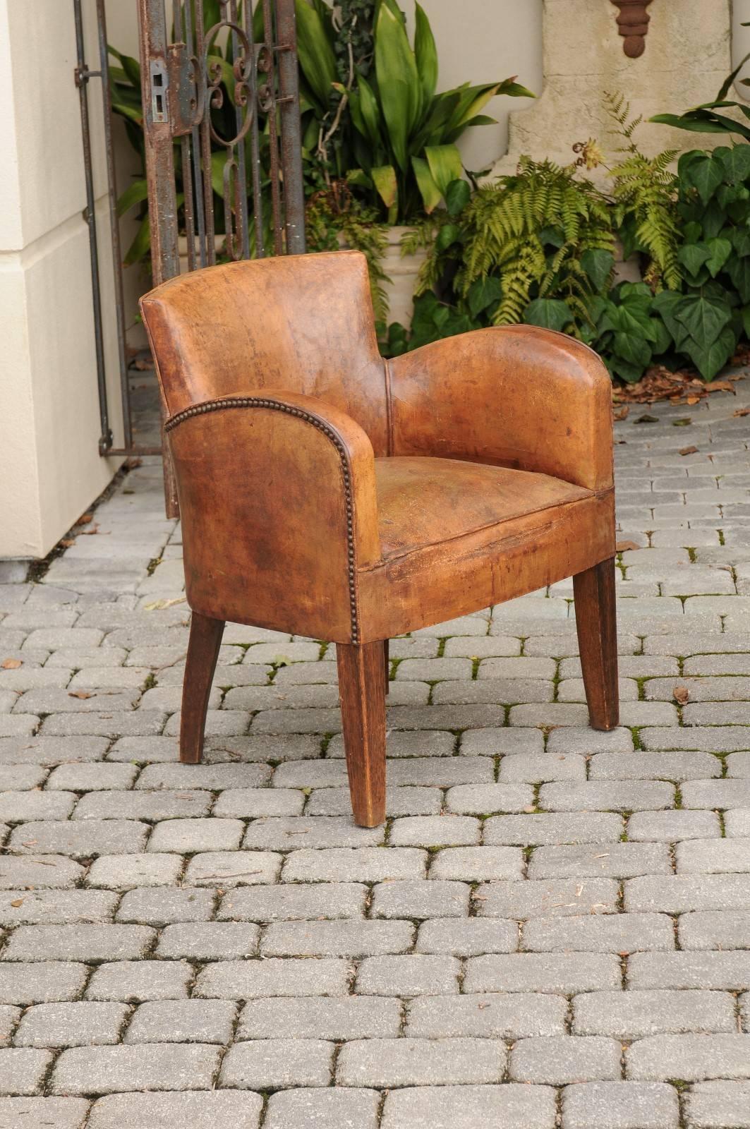 20th Century Pair of English Turn of the Century Leather Club Chairs with Nailhead Surround