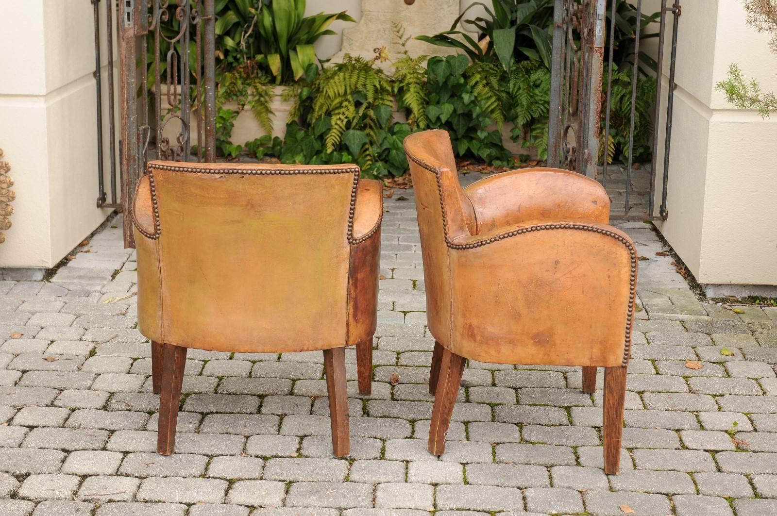 Pair of English Turn of the Century Leather Club Chairs with Nailhead Surround 3