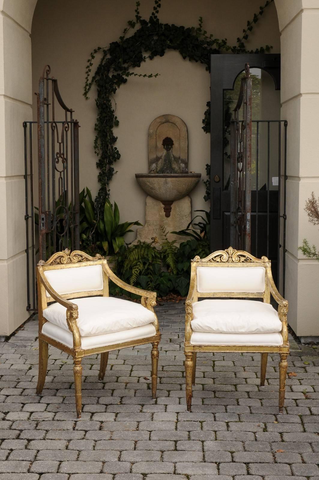 Pair of Italian Neoclassical Armchairs with Winged Lions from the Late 1790s In Good Condition In Atlanta, GA