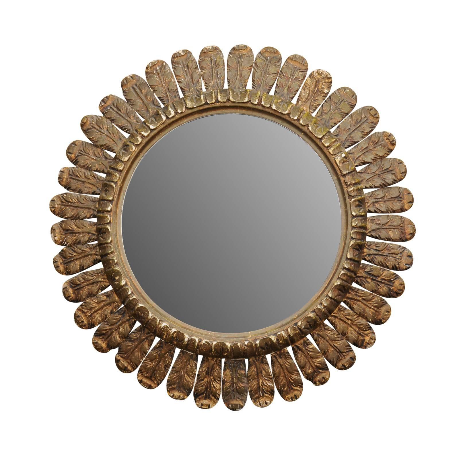 Italian Carved Giltwood Circular Mirror with Foliage Motifs from the 1950s