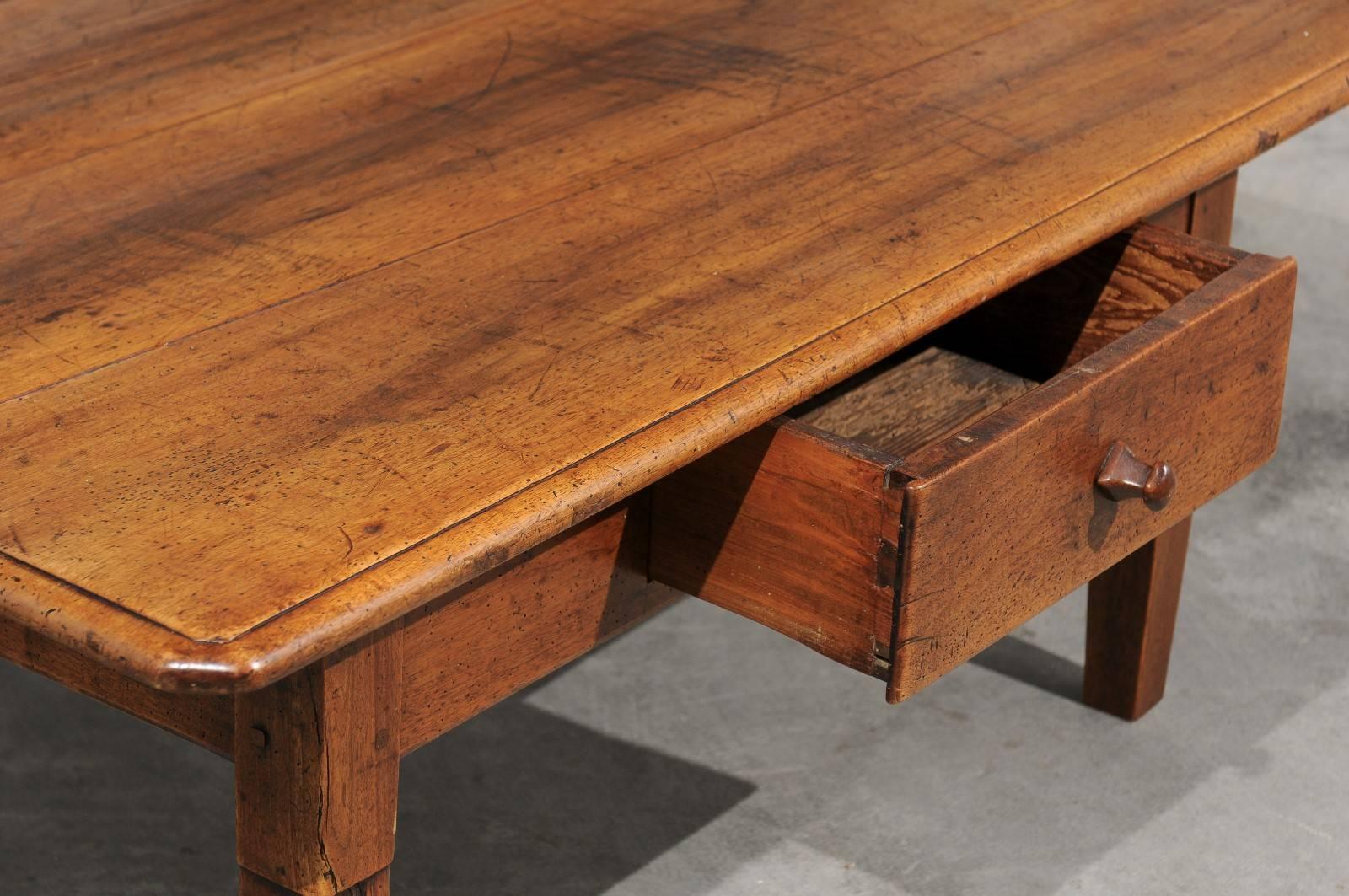 19th Century French Walnut Coffee Table with Single Drawer and Tapered Legs from the 1870s