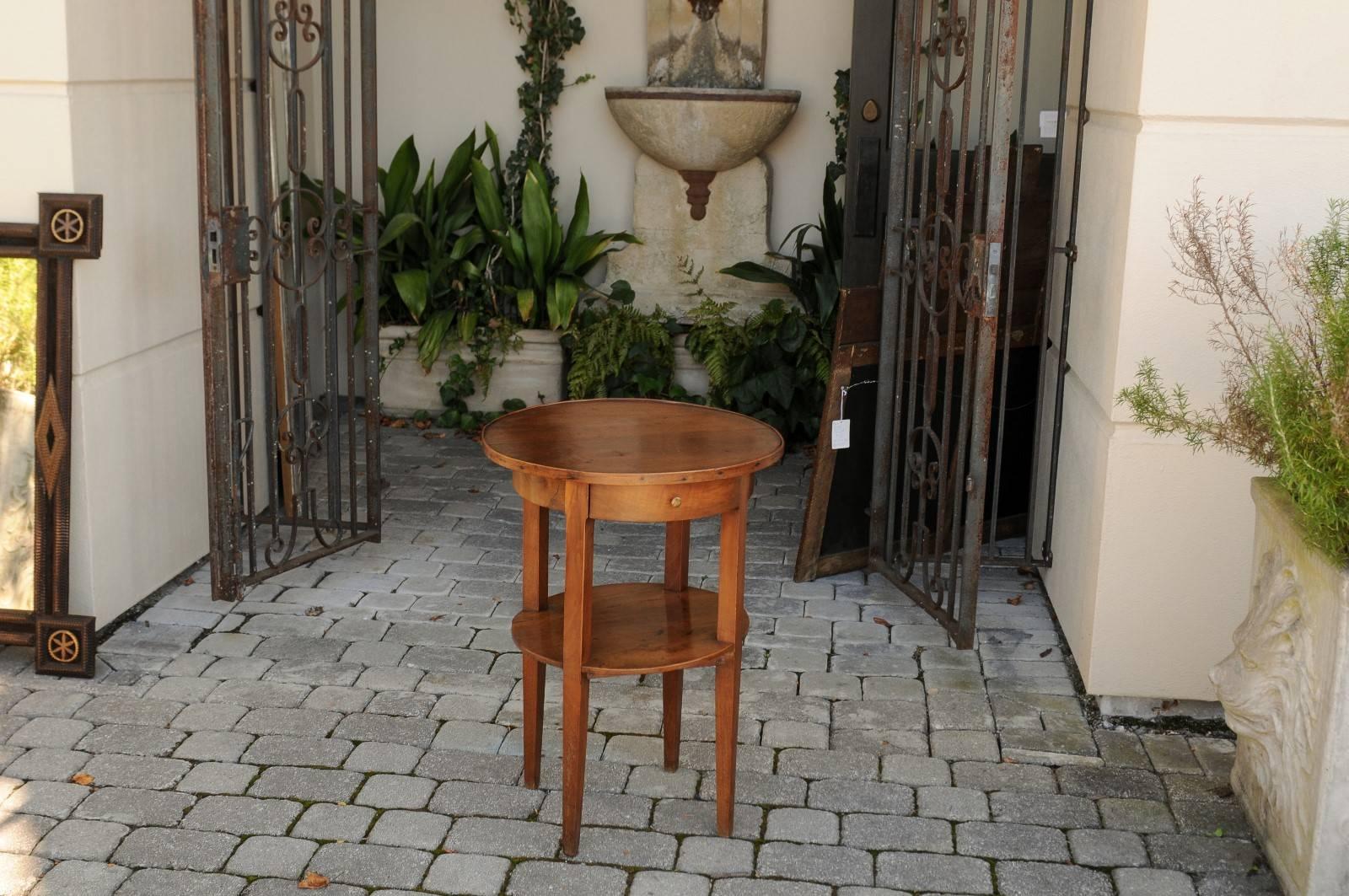 French Circular Side Table with Single Drawer and Lower Shelf from the 1840s In Good Condition In Atlanta, GA