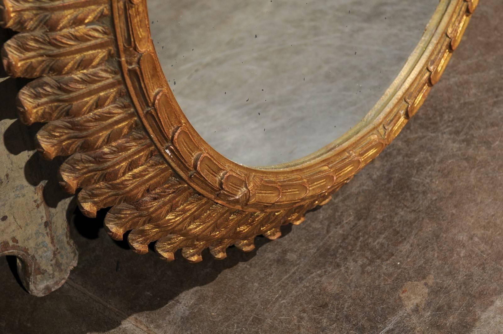 French Round Giltwood Mirror with Carved Waterleaves and Clear Glass, circa 1950 3